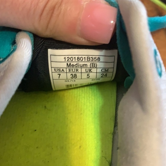 ☃️𝅺Brooks  pure flow size 7 - Picture 2 of 7